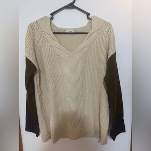 Women's Cream color block sleeve sweater